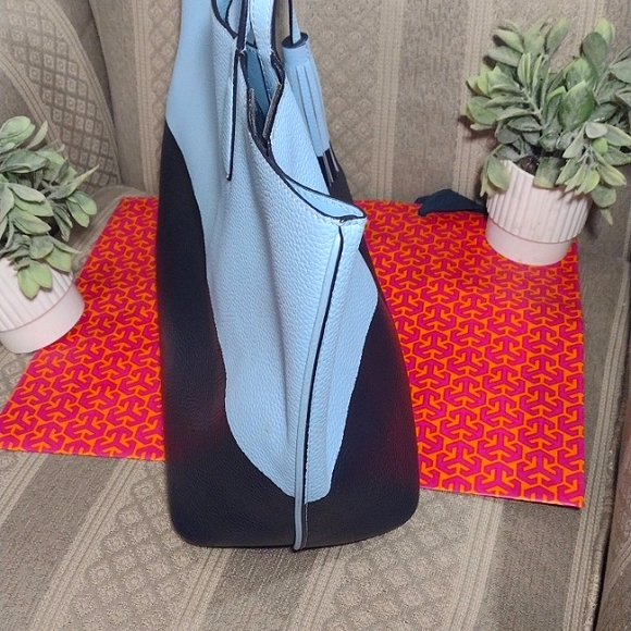 Tory Burch Perry Color Block Tote with Tassel - Picture 5 of 16
